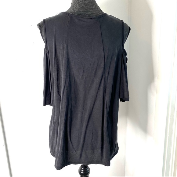 3/25🌸lavender field Cold Shoulder Flare Top - Picture 4 of 8